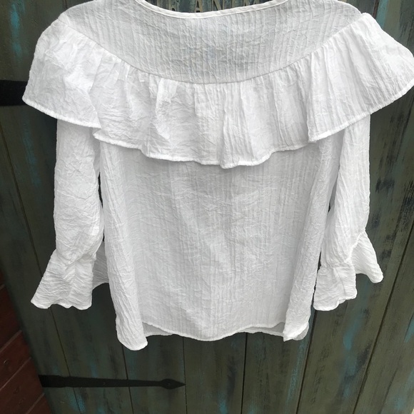 Gorgeous White Blouse - Picture 2 of 5